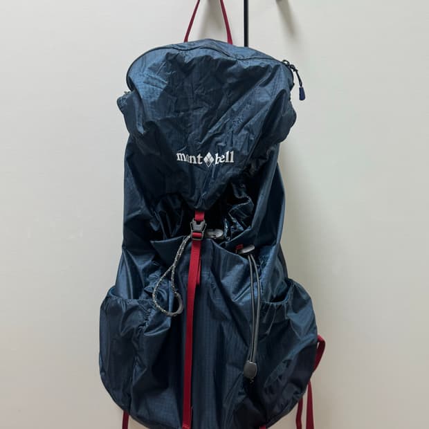 몽벨 버사라이트 20L 네이비