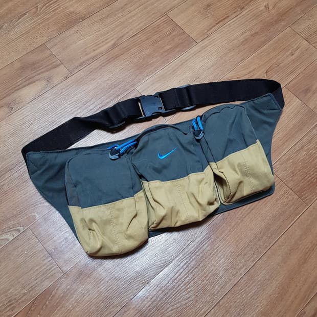 NIKE  90s 힙색 나이키