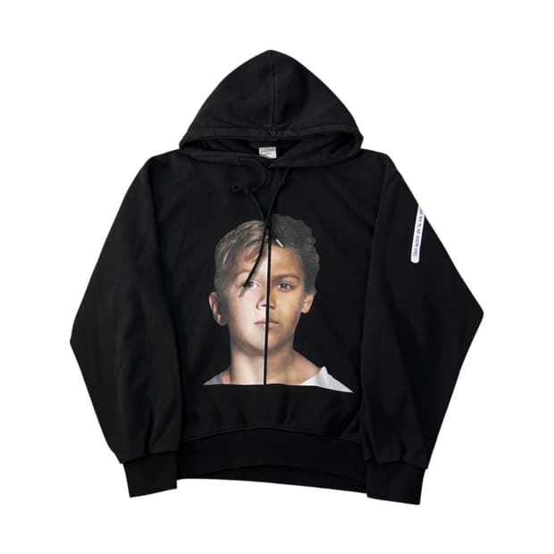 105 아크메드라비 후드티