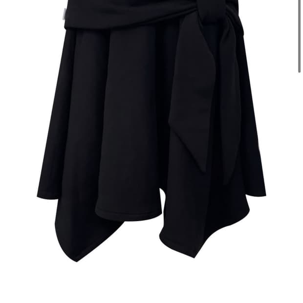 체메씨 언발란스 스커트