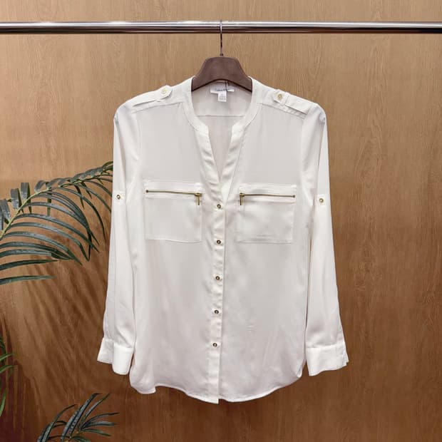 캘빈클라인 긴팔 셔츠 블라우스 골그 지퍼 포켓 디테일 아이보리