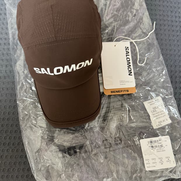 [OS] 살로몬 에어로 캡 다크브라운