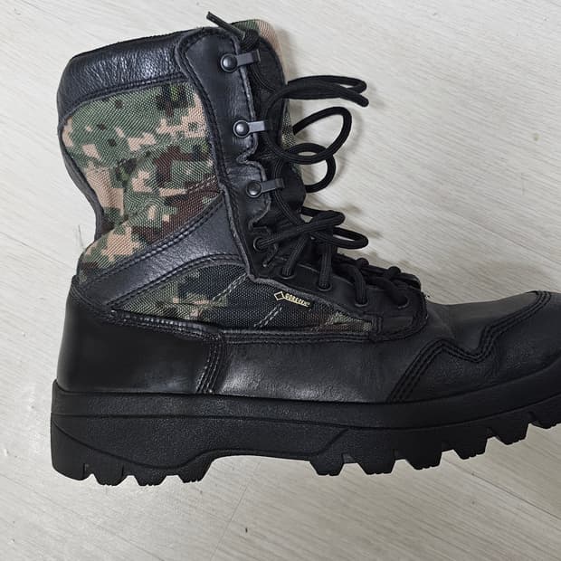 트렉스타 고어텍스255전투화겸 등산화