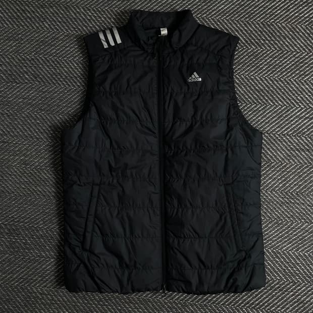 아디다스 경량 러닝 다운 베스트 블랙o 3695
