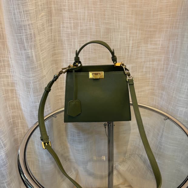 정품 찰스앤키스 사첼 토트백    