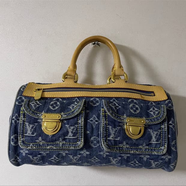 루이비통 데님백 구해요