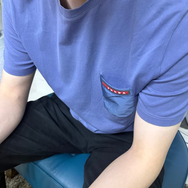 프라다 스포츠 리네아 로사 포켓 티셔츠