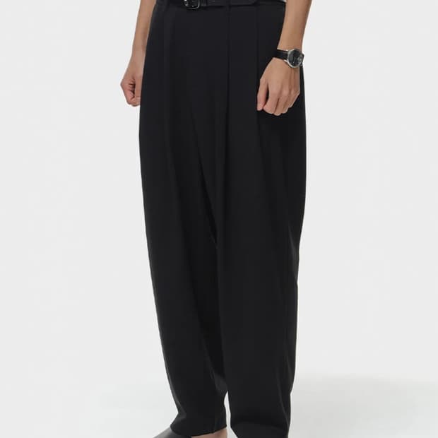 비얼디드키드 밴딩 실루엣 팬츠 블랙