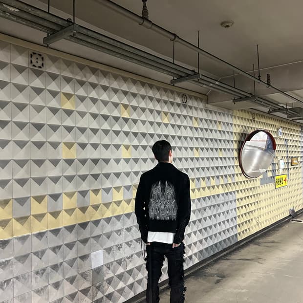 언더마이카 대성당 스웨이드 자켓 블랙 1사이즈