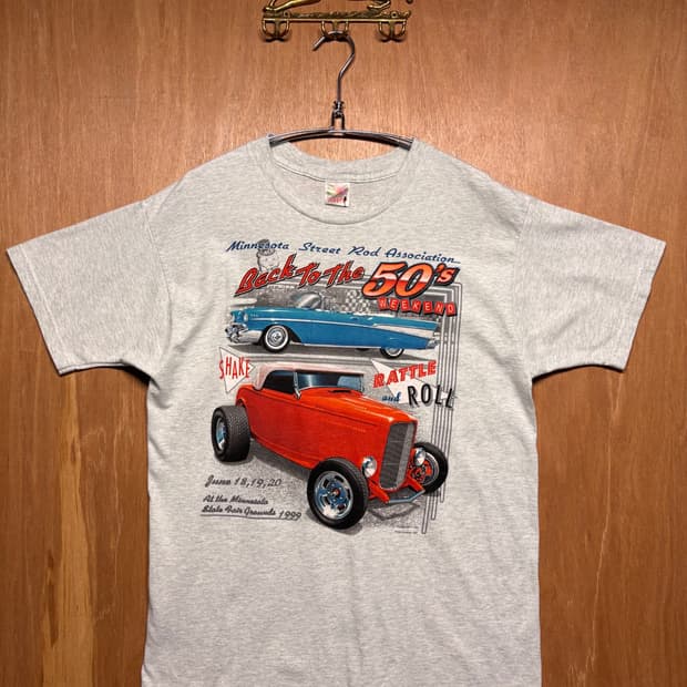 90s vintage t-shirt