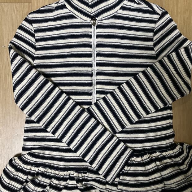 호쿠스포쿠스 스트라이프 집업 가디건 블랙