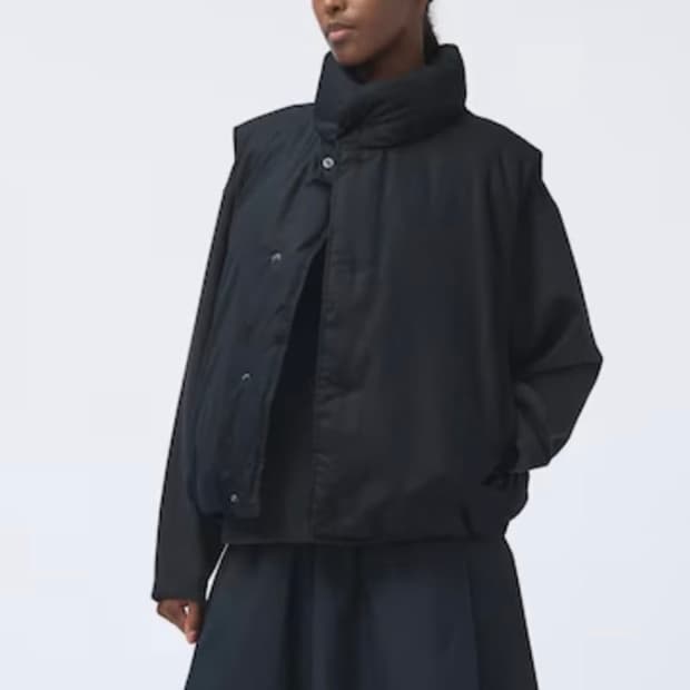 유니클로 U 볼륨 하이넥 패딩 자켓 (블랙)