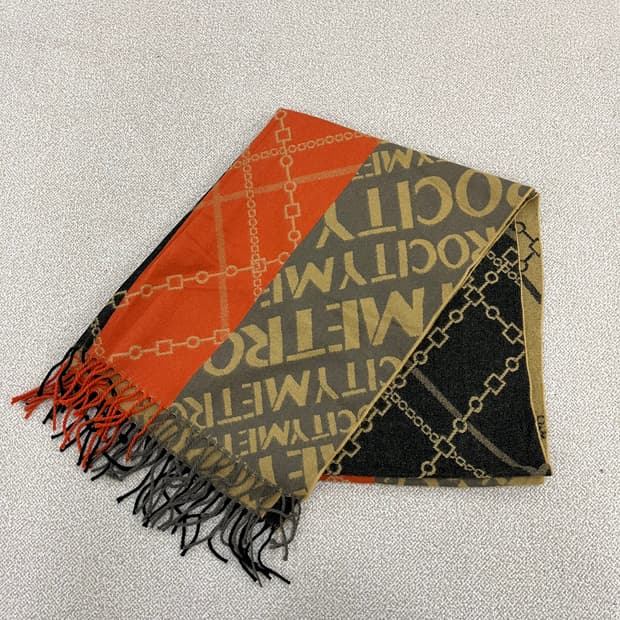 실측확인 메트로시티 테슬 머플러 숄 0130M2