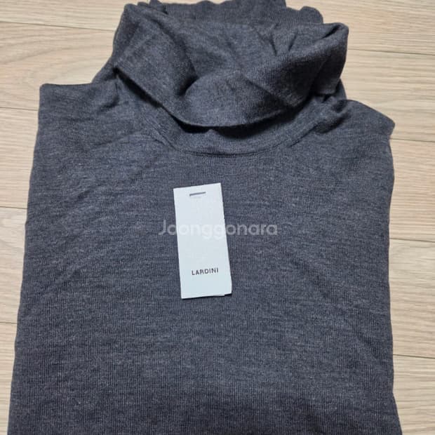 Lardini 라르디니 터틀넥 (100% wool) 새제품 Size 50