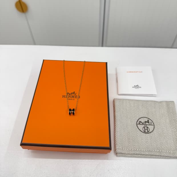 에르메스 미니 팝아슈 목걸이 블랙 골드