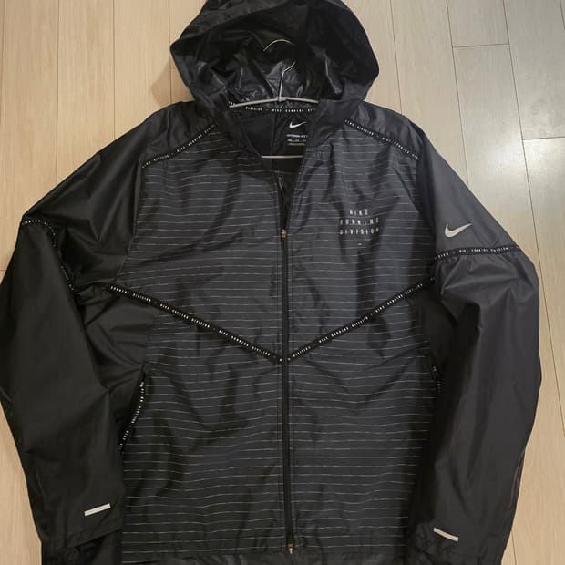 나이키런닝 바람막이 xxl  105110