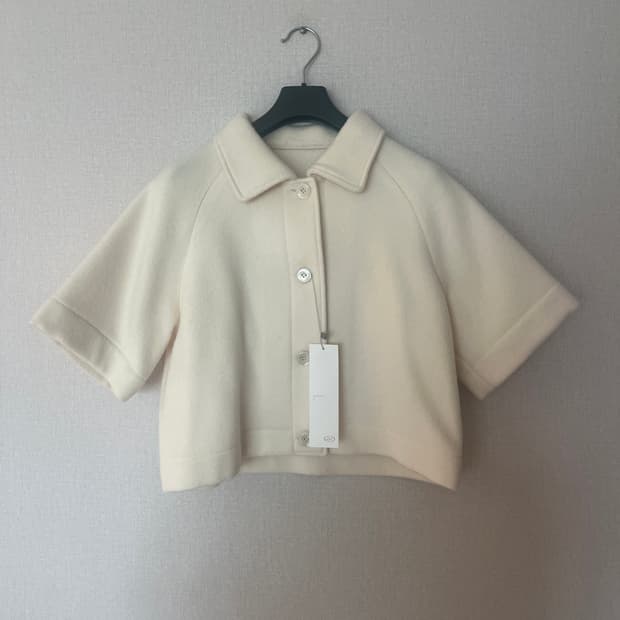 SSONYSAY의 아이보리 울 반팔 자켓