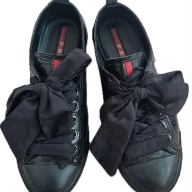 프라다 스포츠 리본 스니커즈