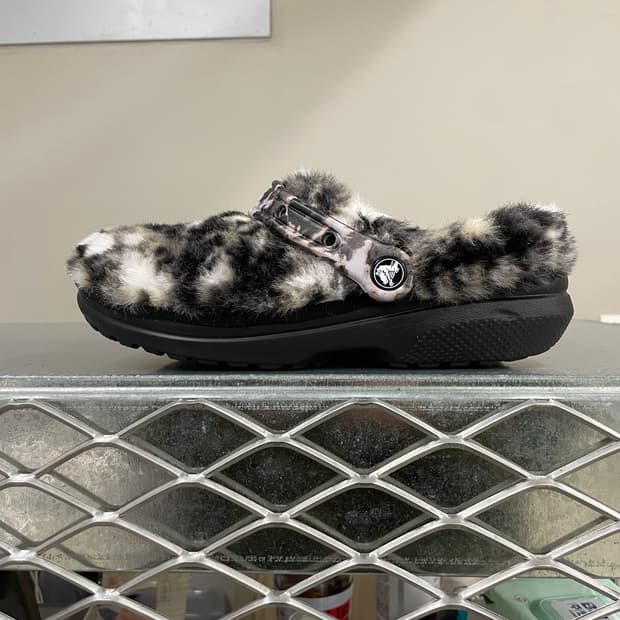 크록스 클래식 퍼 슈어 클로그 M6 (gr-4353)