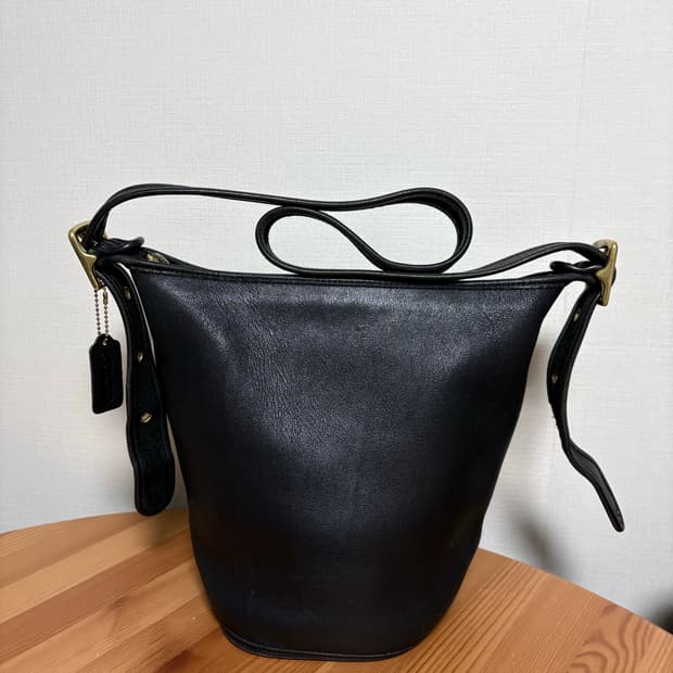 올드코치 블랙 가죽 버킷백 M