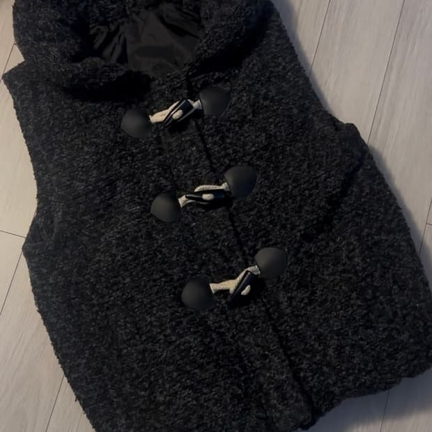 duffle sleeveless coat 