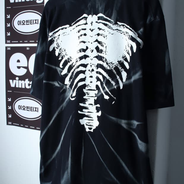 (M-2XL) 주앙옴므 반팔 티셔츠 본프린팅 블랙 스트릿-H36903