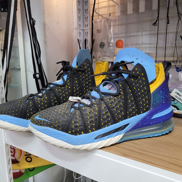 Nike 나이키 르브론 농구화 블랙/블루