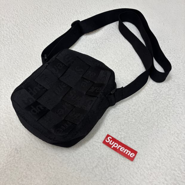 슈프림 크로스백 (새상품)