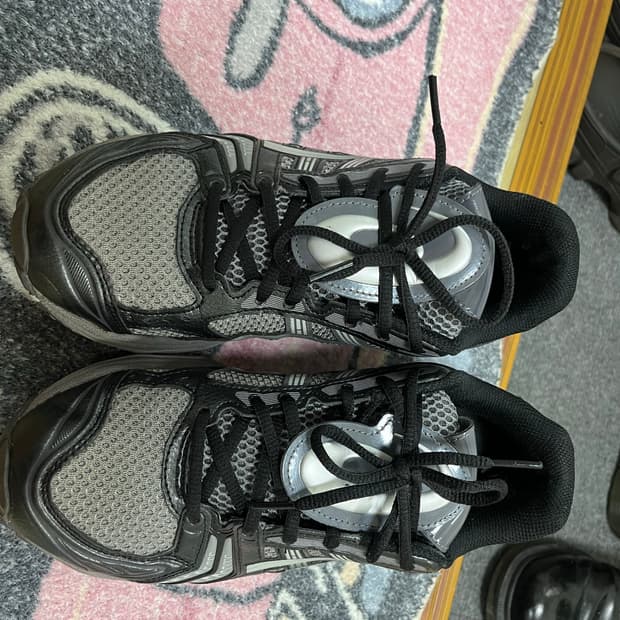 [255] 아식스 뮤지엄 비지터 젤카야노