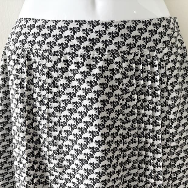 mini rose midi skirt