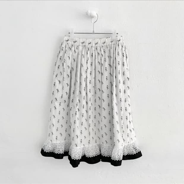 꼼데가르송 스커트