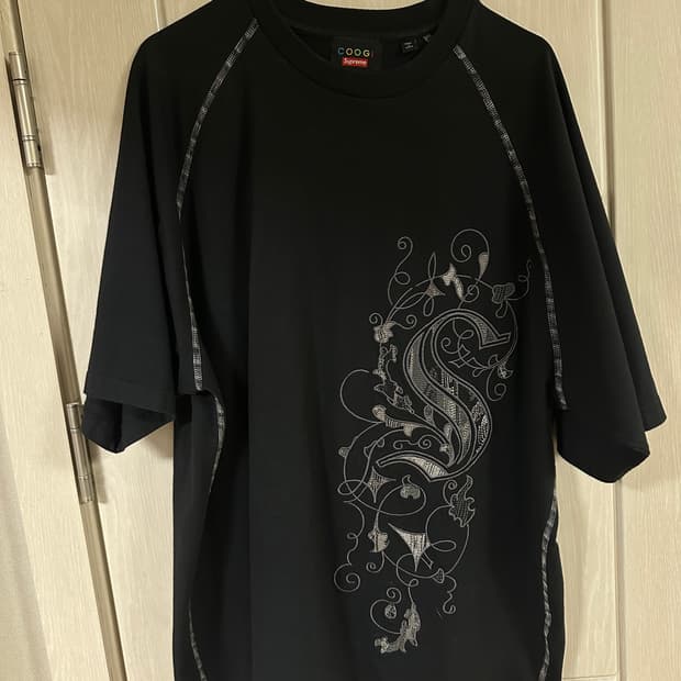 Supreme 슈프림 쿠지 반팔티 