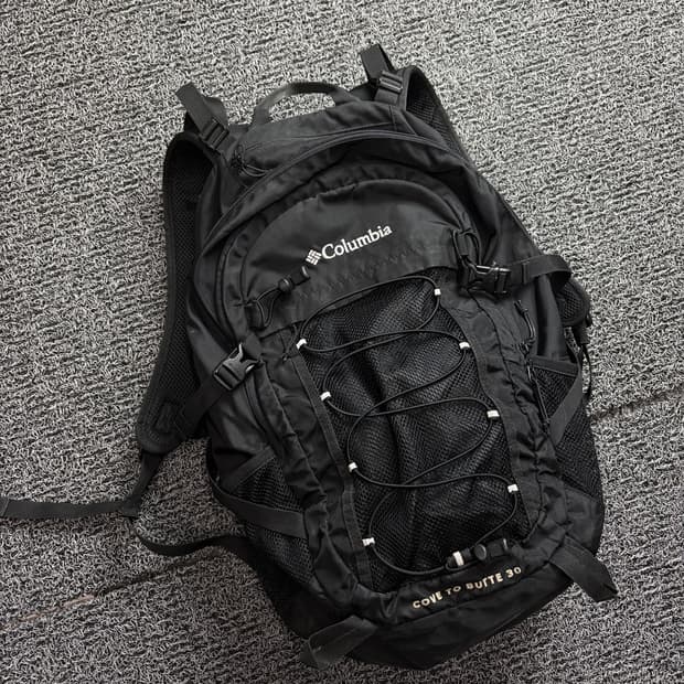 컬럼비아 고프코어 코브 투 뷰트 30 테크웨어 백팩 2207