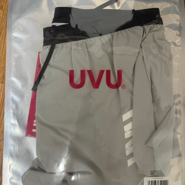 UVU 스플릿 쇼츠 라이트 그레이 M 새상품