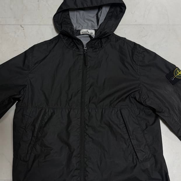 스톤아일랜드 멤브라나 바람막이 M
