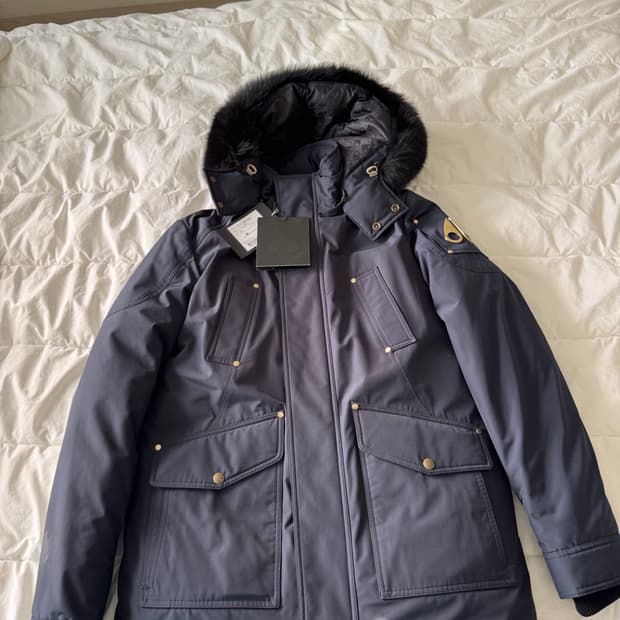 무스너클 패딩 거위털 사이즈 m