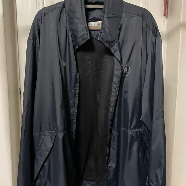 발망(BALMAIN) 로고 나일론 바람막이