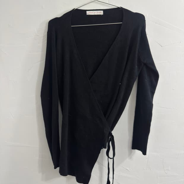 sense of place wrap knit top