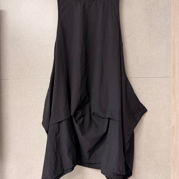 일본 새상품 독특한 디자인 블랙 롱 원피스 레이어드 셔링