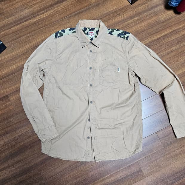 칼하트 셔츠
