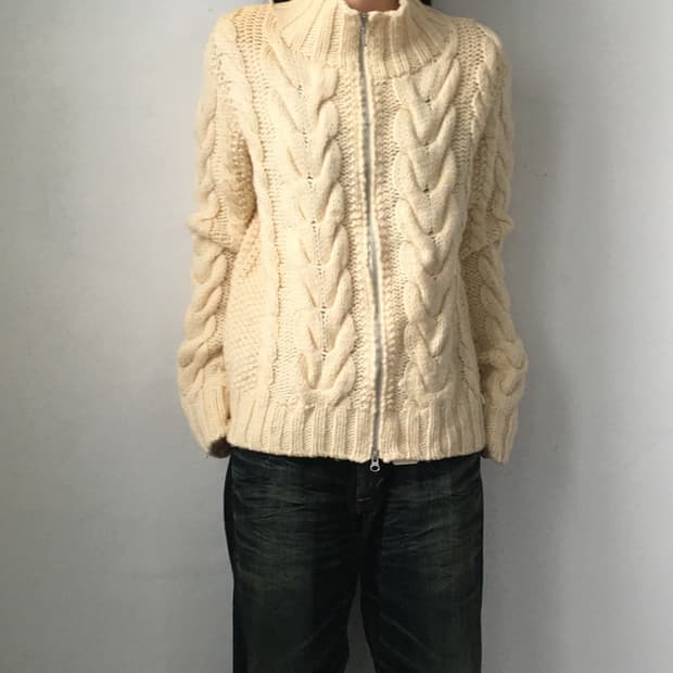 Cable pattern high neck knit zip up