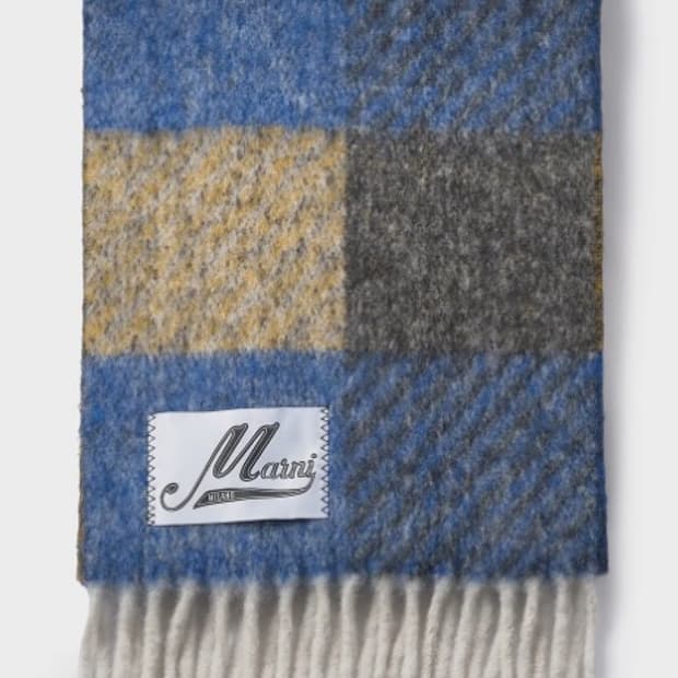 마르니 블렌드 머플러 마자린 블루 팝니다.