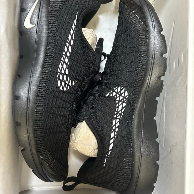 꼼데가르송 옴므 나이키 리쥬벤 270