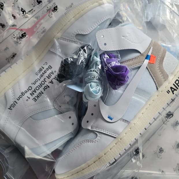 조던 1 x 버질 아블로 아카이브 레트로 하이 알래스카