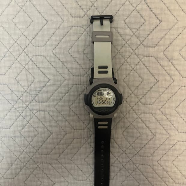 지샥 빔즈 40주년 시계 싸게 팝니다