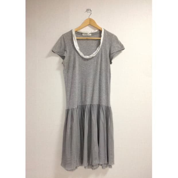 Sacai luck 사카이억 그레이 반팔 원피스