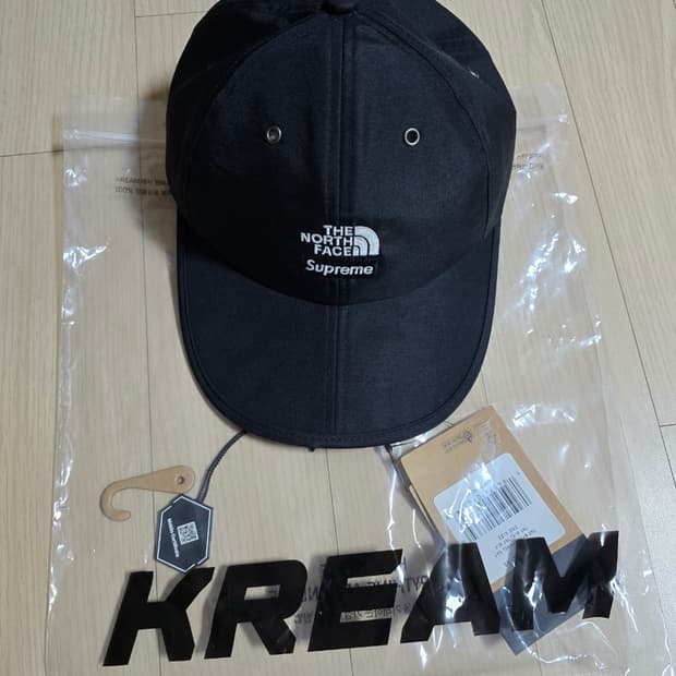 슈프림 x 노스페이스 스플릿 6-패널 블랙 - 24SS [크림구매인증]