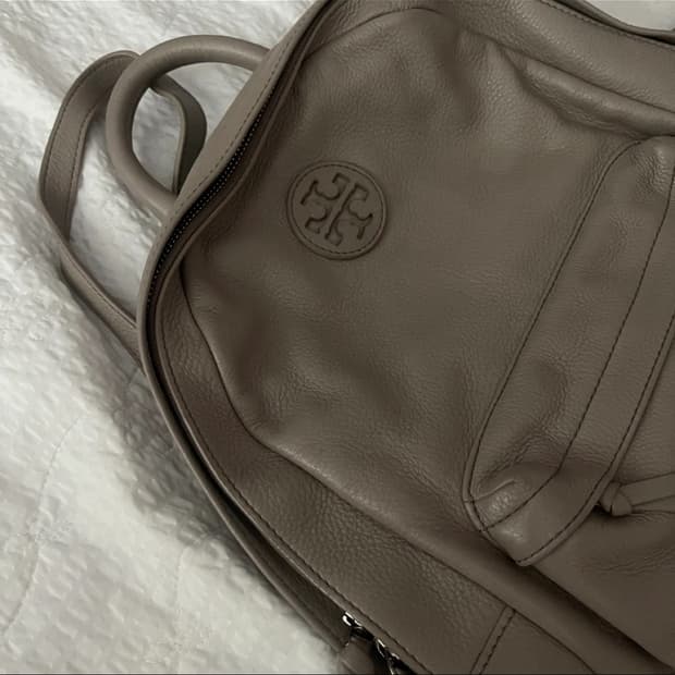 토리버치 tory burch 가죽 백팩