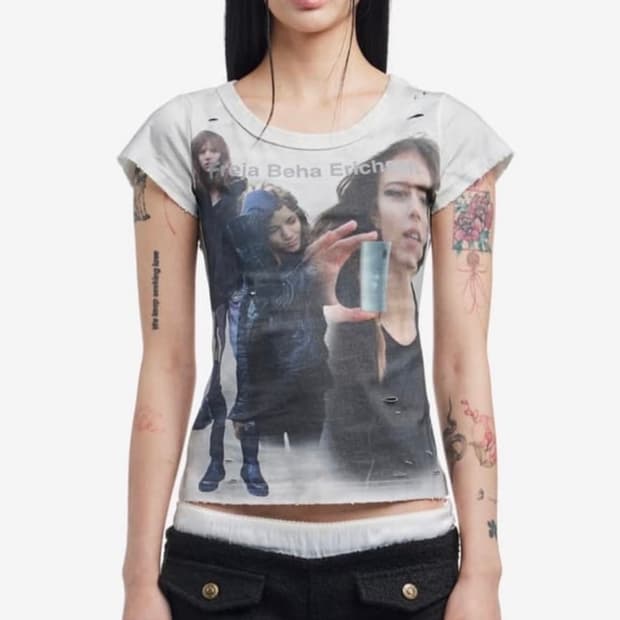 Praying 프레잉 FREJA WOMENS TEE