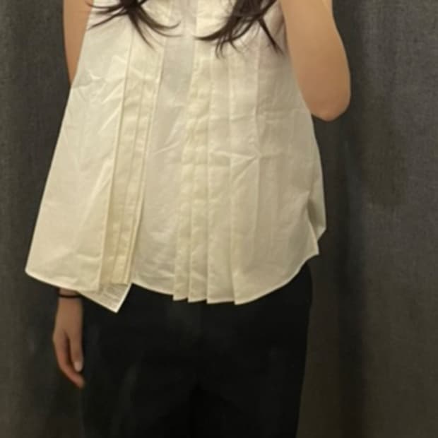 유니클로 x 마르니 플리츠 블라우스